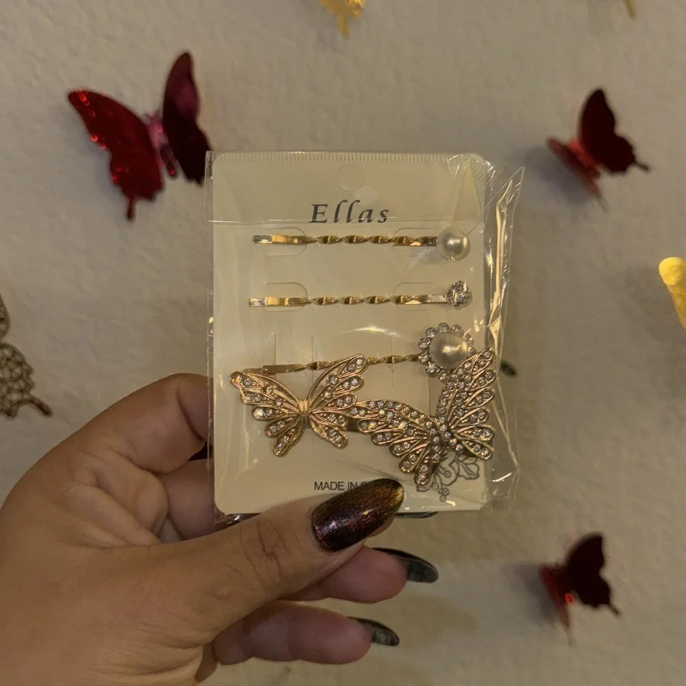 Butterfly 🦋 hair‎ clips new